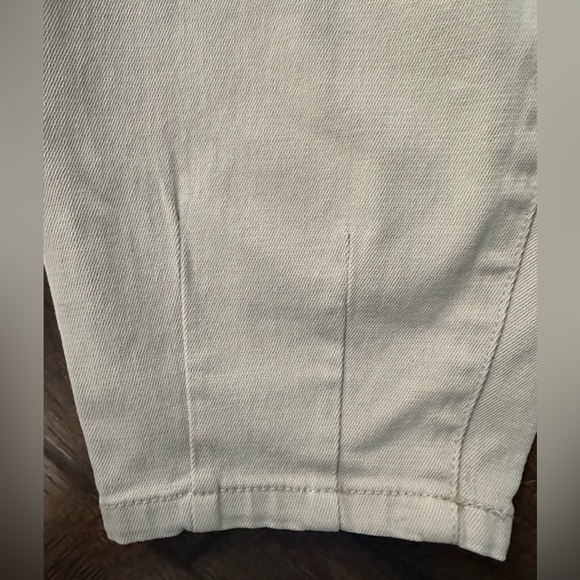 Prologue Tapered Mid-Rise Natural
Waist Pants
size 10 NWT LIGHT KHAKI sturdy - Picture 8 of 17